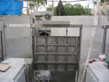 Hradítka / stavítka